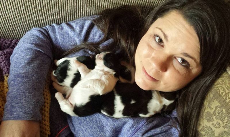 amy_on_couch_with_puppies